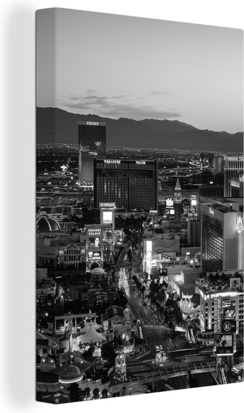 Canvas schilderij 90x140 cm - Wanddecoratie De strip van Las Vegas in zwart-wit - Muurdecoratie woonkamer - Slaapkamer decoratie - Kamer accessoires - Schilderijen
