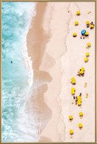 JUNIQE - Poster met kunststof lijst Strand luchtfoto -13x18 /Blauw &