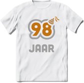 98 Jaar Feest T-Shirt | Goud - Zilver | Grappig Verjaardag Cadeau Shirt | Dames - Heren - Unisex | Tshirt Kleding Kado | - Wit - XL