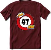 41 Jaar Hoera Verkeersbord T-Shirt | Grappig Verjaardag Cadeau | Dames - Heren | - Burgundy - XXL