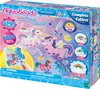 foto van Aquabeads eenhoornset- 1500 parels- 9 creaties - complete set- creatiebord- legbord - bevestigingspinnen- sproeier
