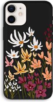 CaseCompany® - iPhone 12 hoesje - Painted wildflowers - 100% Biologisch Afbreekbaar - Duurzaam - Biodegradable Soft Case - Milieuvriendelijke Print op Achterkant - Zwarte Zijkanten - Bescherm