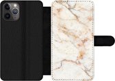 Bookcase Geschikt voor iPhone 11 Pro telefoonhoesje - Marmer print - Bruin - Luxe - Met vakjes - Wallet case met magneetsluiting