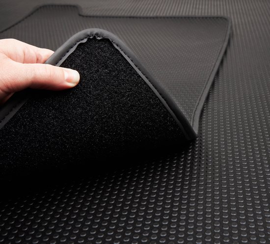 Tapis de voiture en caoutchouc Tapis de voiture Volkswagen Golf 8 - Année de construction : 12/2020 - 2022 - Ajustement d'origine - 4 pièces