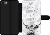Bookcase Geschikt voor iPhone 8 telefoonhoesje - Schotse hooglander - Marmer print - Quote - Met vakjes - Wallet case met magneetsluiting