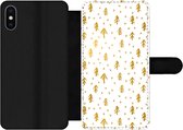 Bookcase Geschikt voor iPhone XS telefoonhoesje - Dennentak - Kerst - Goud - Patroon - Met vakjes - Wallet case met magneetsluiting