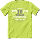 19 Jaar Legend T-Shirt | Zilver - Wit | Grappig Verjaardag en Feest Cadeau | Dames - Heren - Unisex | Kleding Kado | - Groen - XL