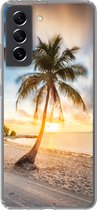Geschikt voor Samsung Galaxy S21 FE hoesje - Zonsondergang - Strand - Palmboom - Siliconen Telefoonhoesje