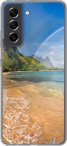 Geschikt voor Samsung Galaxy S21 FE hoesje - Een mooie regenboog bij Tunnels Beach op Hawaii - Siliconen Telefoonhoesje
