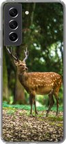 Geschikt voor Samsung Galaxy S21 FE hoesje - Hert - Bos - Dier - Siliconen Telefoonhoesje