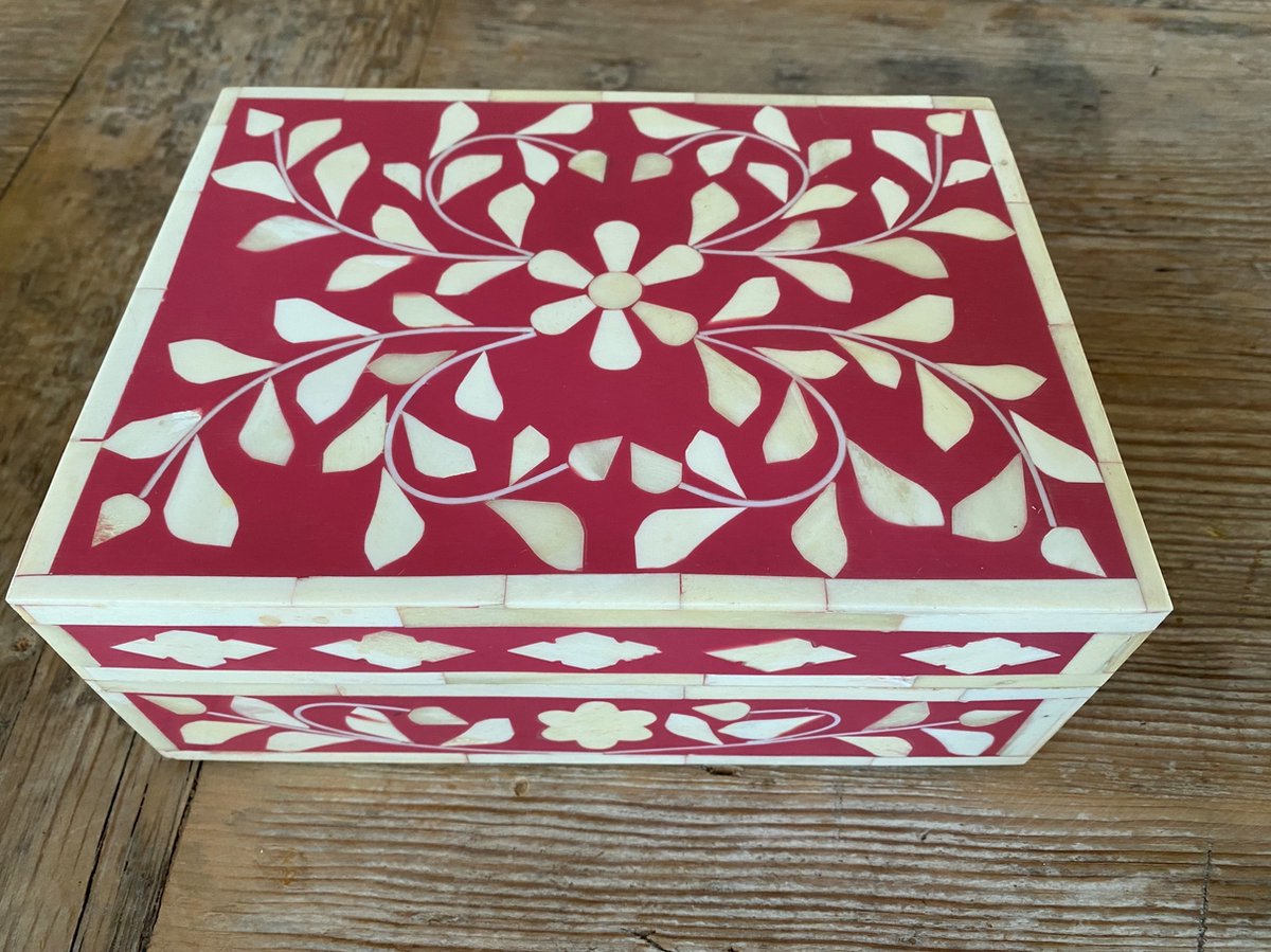 Decoratieve doos roze van bone inlay