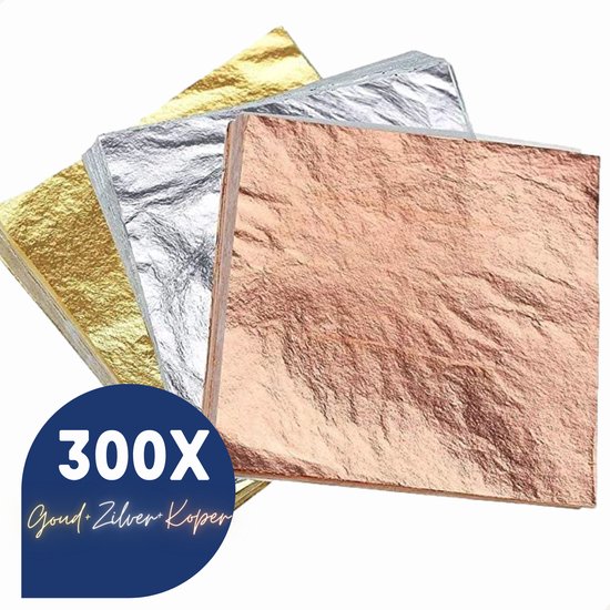 Stapel gekreukelde vellen bladmetaal in goud, zilver en koper. 300 stuks.