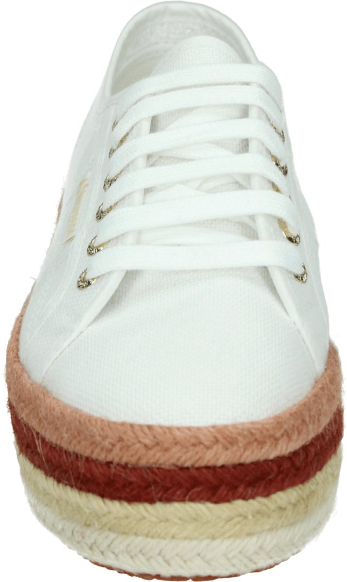 Superga taille sales grand ou petit