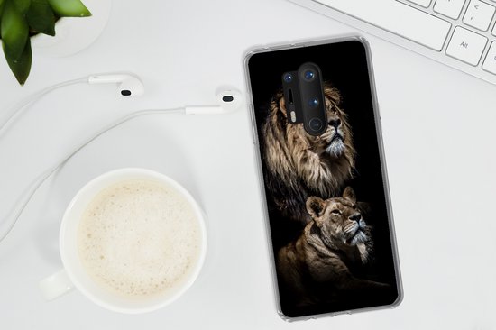 Telefoonhoesje Geschikt voor OnePlus 8 Pro hoesje - Leeuw - Leeuwin - Portret - Siliconen Telefoonhoesje Telefoonhoesje