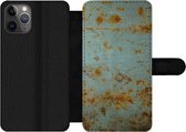 Bookcase Geschikt voor iPhone 11 Pro Max telefoonhoesje - IJzer - Roest print - Verweerd - Met vakjes - Wallet case met magneetsluiting