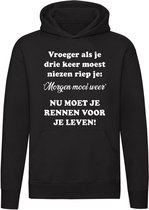 Drie keer niezen in coronatijd Hoodie | verkoudheid | mooi weer | corona virus | sweater | trui | unisex | capuchon