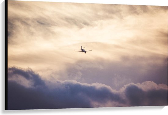 Canvas  - Vliegtuig tussen de Wolken in de Lucht - 120x80cm Foto op Canvas Schilderij (Wanddecoratie op Canvas)