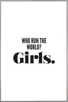 JUNIQE - Poster met kunststof lijst Run Girls -30x45 /Wit & Zwart