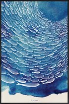 JUNIQE - Poster in kunststof lijst Fish Shoal -40x60 /Blauw & Wit