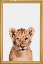 JUNIQE - Poster met houten lijst Lion Cub II -13x18 /Bruin