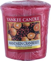 Yankee Candle - Mandarin Cranberry Candle ( mandarinky s brusinkami ) - Aromatická votivní svíčka