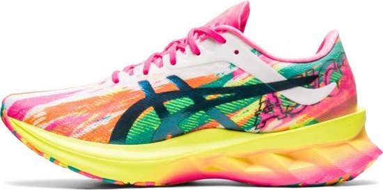 Asics Novablast Dames - Roze - maat 39 | bol.com