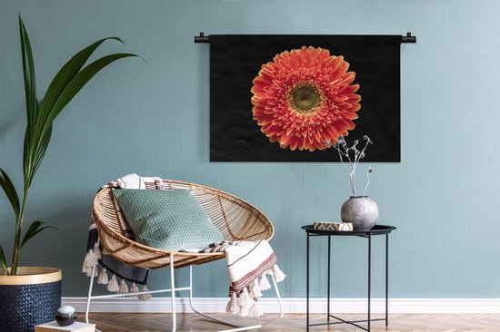 Tapisserie Plantes sur fond noir - Une fleur de gerbera orange sur fond noir Tapisserie en coton 90x60 cm - Tapisserie avec photo