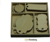 CraftEmotions Houten ornamenten - Labels 20 assorti  - box - 2 tot 6,5 cm groot
