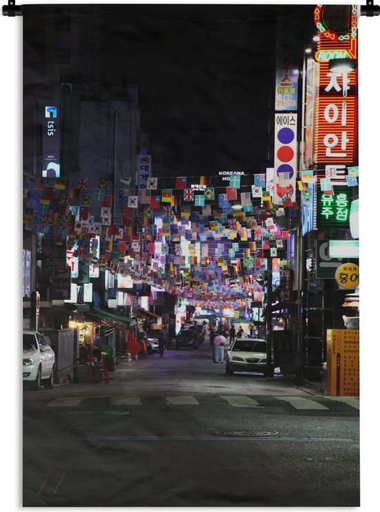 Wandkleed Zuid-Korea - Internationale vlaggen hangen in een straat in Zuid-Korea Wandkleed katoen 60x90 cm - Wandtapijt met foto