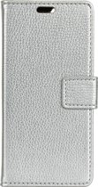 Mobigear Telefoonhoesje geschikt voor Alcatel 5 Hoesje | Mobigear Classic Bookcase Portemonnee | Pasjeshouder voor 3 Pasjes | Telefoonhoesje voor Pinpas / OV Kaart / Rijbewijs - Zilver