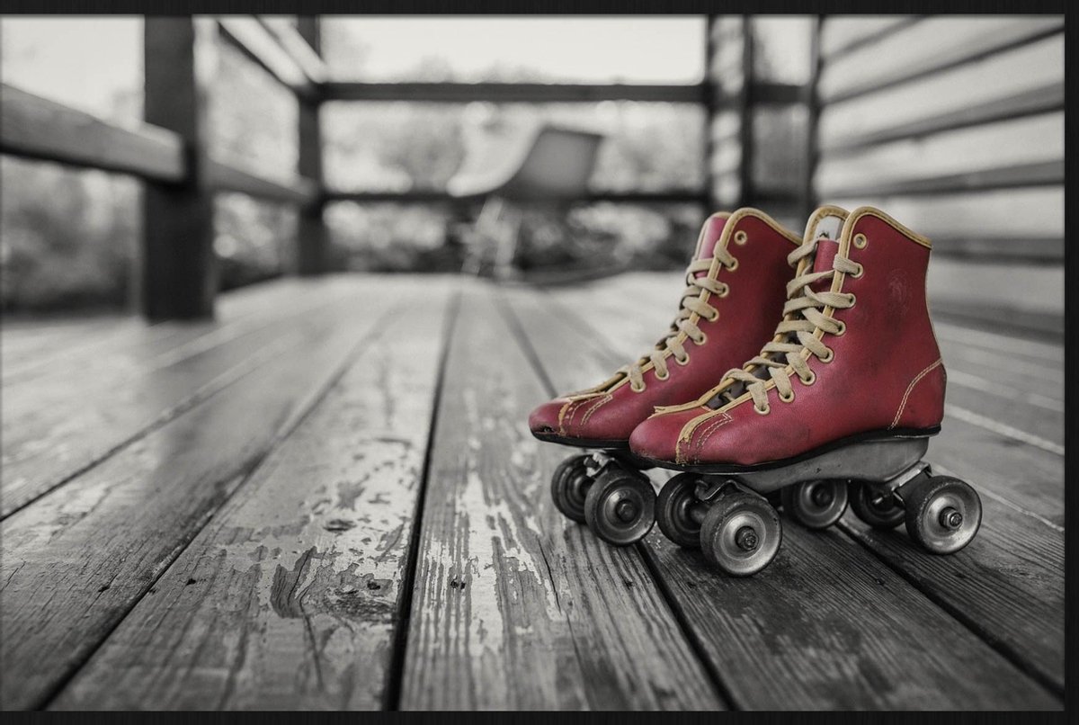 Schilderij - rolschaatsen - Collectie Moves - Forex met zwarte lijst - 148x98cm