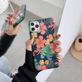 Vintage bloemenpatroon schokbestendig TPU beschermhoes voor iPhone 12/12 Pro (zwarte achtergrond roze bloem)