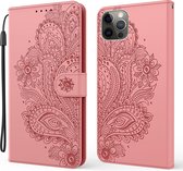 Voor iPhone 11 Pro Max Pauw Patroon in reliëf Horizontaal Flip Leren Hoesje met Houder & Kaartsleuven & Portemonnee & Lanyard (Roze)