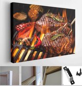 Itsallcanvas - Schilderij - Beef Steak On The Grill With Flames Art Horizontal Horizontal - Multicolor - 75 X 115 Cm