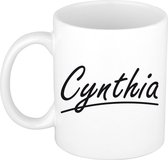 Cynthia naam cadeau mok / beker sierlijke letters - Cadeau collega/ moederdag/ verjaardag of persoonlijke voornaam mok werknemers