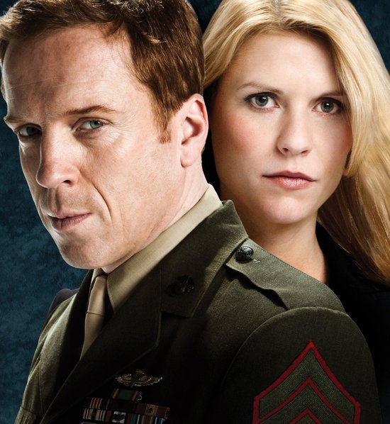 Portret van een man in een groen militair uniform met gouden accenten, naast een vrouw met blond haar.