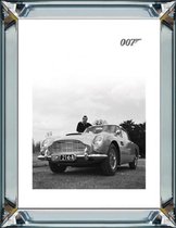 Schilderij 70 x 90 cm - Spiegellijst met prent - James Bond - Aston Martin - prent achter glas