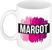 Margot naam cadeau mok / beker met roze verfstrepen - Cadeau collega/ moederdag/ verjaardag of als persoonlijke mok werknemers