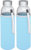 2x stuks glazen waterfles/drinkfles met lichtblauwe softshell bescherm hoes 500 ml - Sportfles - Bidon