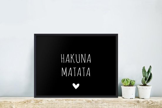 Affiche avec cadre Citation hollandaise : 'Hakuna Matata' avec coeur blanc sur fond noir - 40x40 cm
