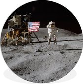 WallCircle - Wandcirkel ⌀ 60 - Astronaut - Maan - Vlag - Ronde schilderijen woonkamer - Wandbord rond - Muurdecoratie cirkel - Kamer decoratie binnen - Wanddecoratie muurcirkel - Woonaccessoires