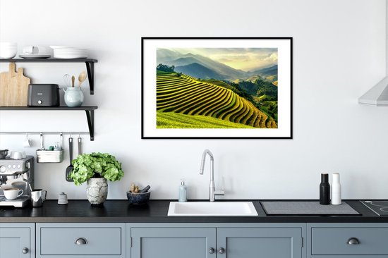 Affiche avec cadre Rizières en terrasses avec paysage de montagne au Vietnam - 90x60 cm