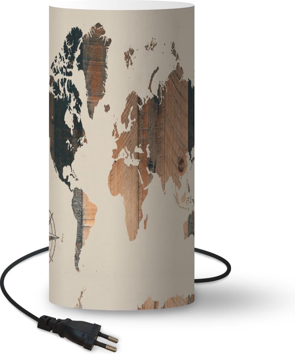 Lamp - Nachtlampje - Tafellamp slaapkamer - Wereldkaart - Houten Plank - Windroos - 33 cm hoog - Ø15.9 cm - Inclusief LED lamp