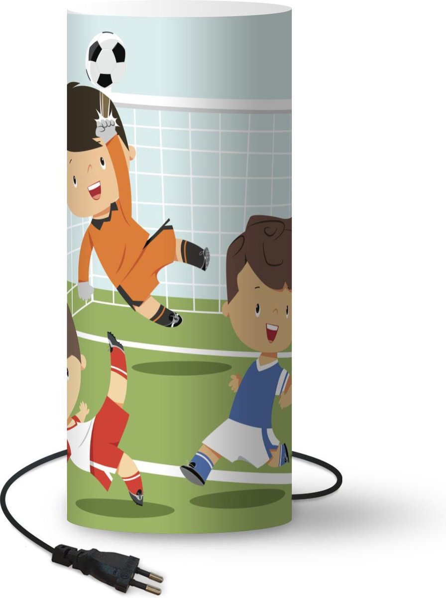 Lamp Voetbal illustratie - illustratie van drie voetballende kinderen lamp - 70 cm hoog - Ø30 cm - Inclusief LED lamp