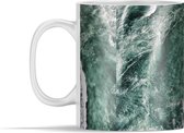 Mok - Surfer op onrustige zee - 350 ml - Beker