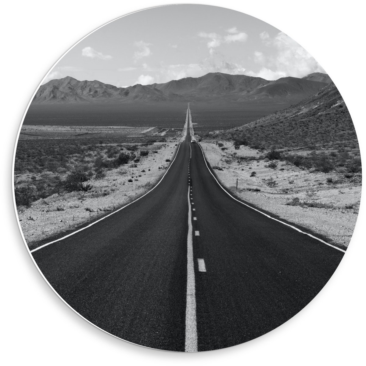 KuijsFotoprint Forex Wandcirkel - Weg door Berglandschap (zwart/wit) - 50x50cm Foto op Wandcirkel (met ophangsysteem)