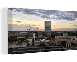 Canvas Schilderij Eindhoven - Hotel - Urban - 80x40 cm - Wanddecoratie