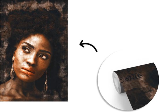 Papier peint - Papier peint photo Femme - Abstrait - Journal - Largeur 145 cm x hauteur 220 cm