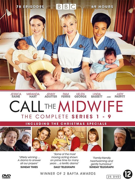 Drie verpleegkundigen in blauw-witte uniformen houden baby's vast, met de titel 'Call the Midwife'.