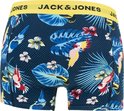 Donkerblauwe boxershorts met tropische print van papegaaien en bladeren. Gele JACK & JONES tailleband.